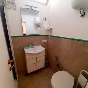 Camera con letto king size